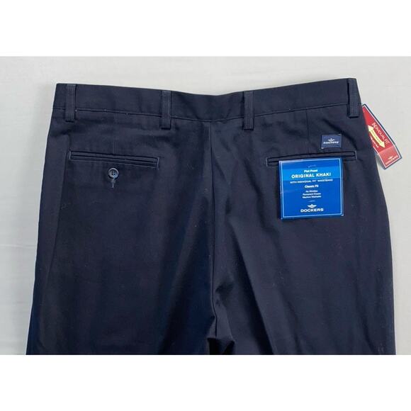 Dockers Classic Fit Original Khaki Flat Front Chino. Navy, Men's 36X32. NWT! - Picture 7 of 7